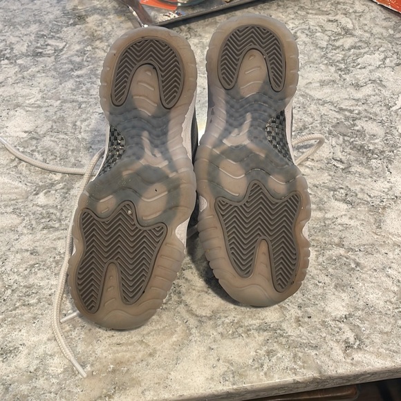 Air Jordan Cool Grays - Picture 4 of 5